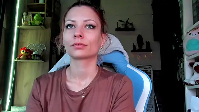 karo123421 online show from 04-03-26, 04:10