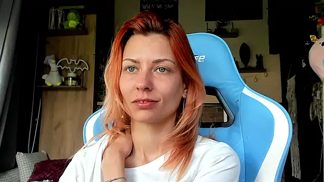 Snapshot of karo123421 chatting on 05-02-26, 05:45 karo123421 online show from 05-02-26, 05:45