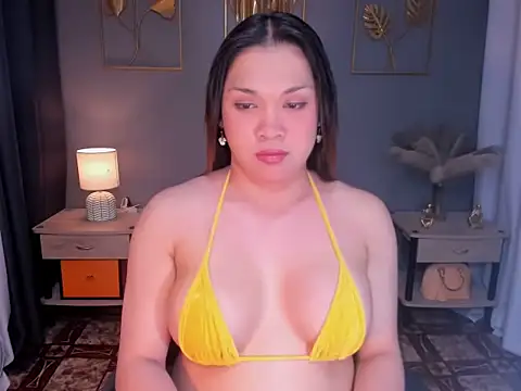 Snapshot of MaxeneCullens chatting on 03-01-25, 06:57 MaxeneCullens online show from 03-01-25, 06:57