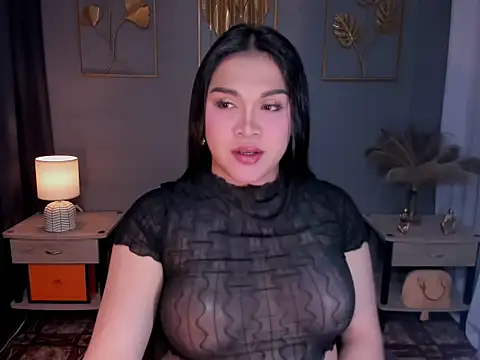 Snapshot of MaxeneCullens chatting on 09-15-25, 04:45 MaxeneCullens online show from 09-15-25, 04:45