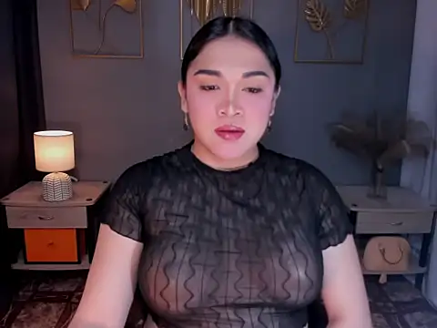 MaxeneCullens online show from 11-10-25, 10:25