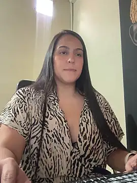 Snapshot of kendall_52 chatting on 02-19-26, 02:24 kendall 52 online show from 02-19-26, 02:24