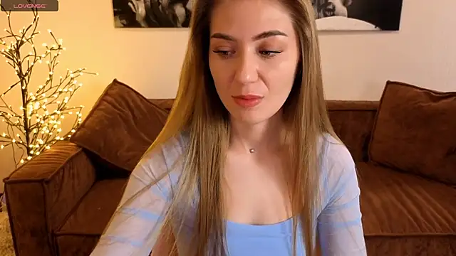 Adelyna Bird online show from 07-26-26, 07:04