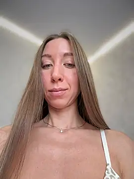 EvaCatt online show from 03-15-26, 04:29