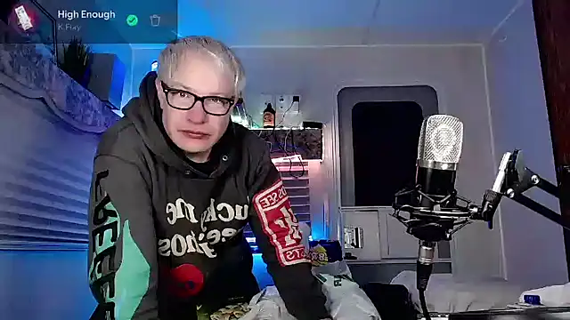 Snapshot of Snarfle82 chatting on 03-12-25, 05:46 Snarfle82 online show from 03-12-25, 05:46