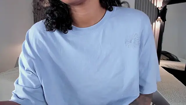 Zafiiraa online show from 03-20-26, 01:16