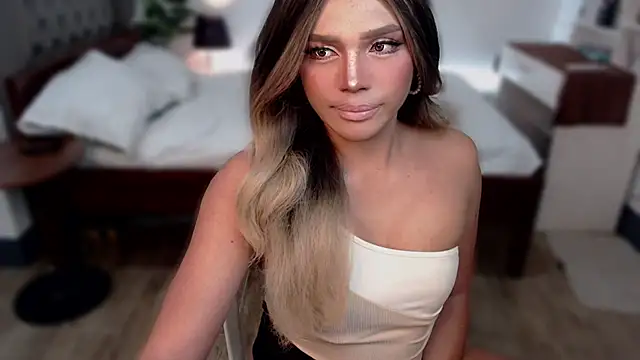 liaa lurrecams online show from 11-08-25, 10:26