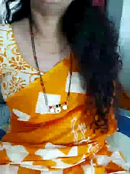 Snapshot of Indian_desi_wife chatting on 12-10-24, 03:09 Indian desi wife online show from 12-10-24, 03:09