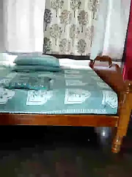 Snapshot of Indian_desi_wife chatting on 12-25-24, 02:25 Indian desi wife online show from 12-25-24, 02:25