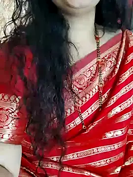 Snapshot of Indian_desi_wife chatting on 01-29-25, 03:33 Indian desi wife online show from 01-29-25, 03:33