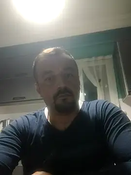 Snapshot of serkan201852 chatting on 12-24-24, 08:27 serkan201852 online show from 12-24-24, 08:27