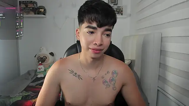 santy7v7 online show from 03-24-26, 01:38