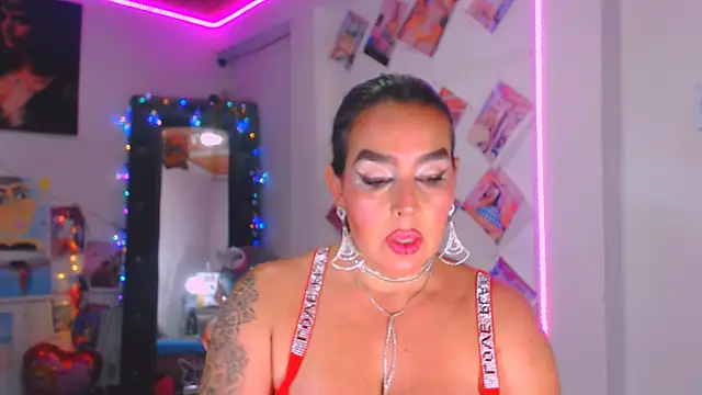 Snapshot of sweet_vanessa_22 chatting on 04-21-26, 10:34 sweet vanessa 22 online show from 04-21-26, 10:34