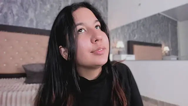 Lia sarahi online show from 11-13-25, 11:42