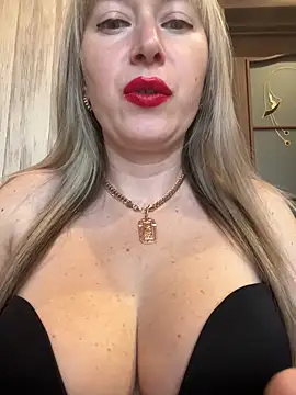 Kittenforyou online show from 02-12-25, 01:06