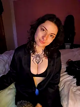 Snapshot of Moxxxie chatting on 05-09-26, 07:46 Moxxxie online show from 05-09-26, 07:46