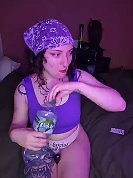 Snapshot of Moxxxie chatting on 06-05-26, 01:50 Moxxxie online show from 06-05-26, 01:50