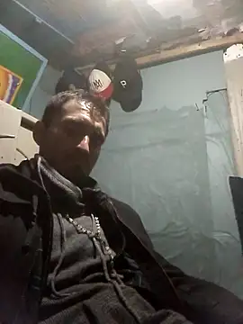 Wero4200 online show from 11-30-25, 07:45