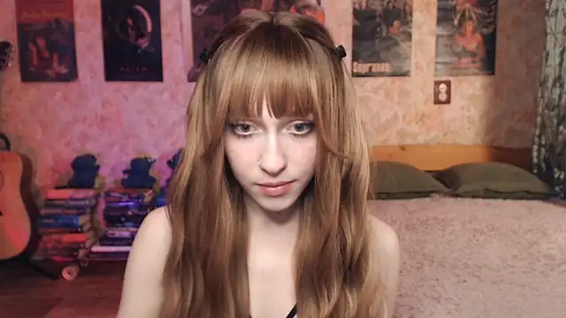 Snapshot of Friendly_Ellie chatting on 02-07-26, 12:36 Friendly Ellie online show from 02-07-26, 12:36