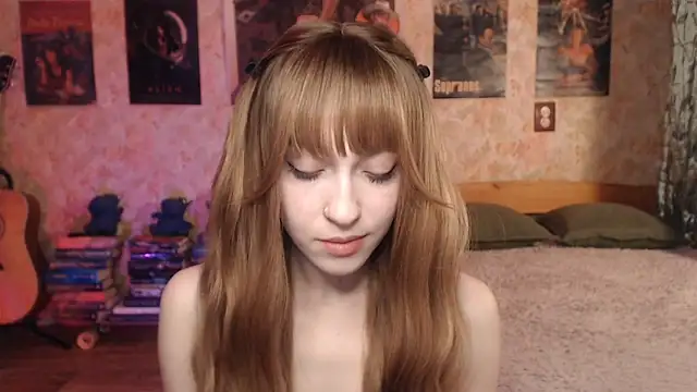 Snapshot of Friendly_Ellie chatting on 02-14-26, 12:18 Friendly Ellie online show from 02-14-26, 12:18