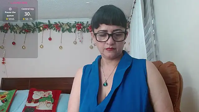 Snapshot of ISABEEL_SOFIA01 chatting on 12-18-25, 11:27 ISABEEL SOFIA01 online show from 12-18-25, 11:27
