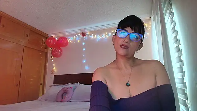 Snapshot of ISABEEL_SOFIA01 chatting on 02-22-26, 01:53 ISABEEL SOFIA01 online show from 02-22-26, 01:53