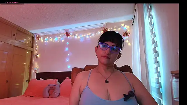 ISABEEL SOFIA01 online show from 04-12-26, 12:43