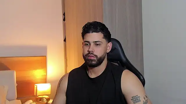 Justyn Torres online show from 03-01-25, 04:22