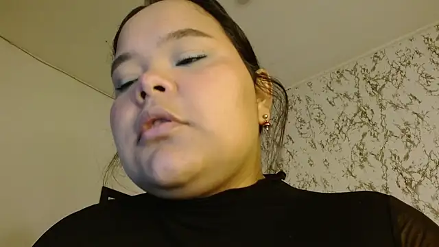 sexychubby    online show from 10-13-25, 10:54