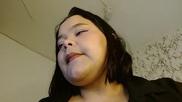 Snapshot of sexychubby___ chatting on 11-09-25, 03:05 sexychubby online show from 11-09-25, 03:05