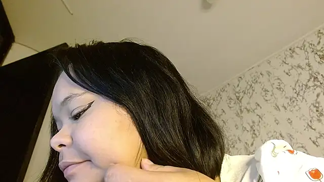 Snapshot of sexychubby___ chatting on 11-21-25, 07:01 sexychubby online show from 11-21-25, 07:01