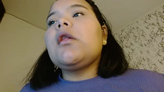 Snapshot of sexychubby___ chatting on 11-30-25, 08:13 sexychubby online show from 11-30-25, 08:13