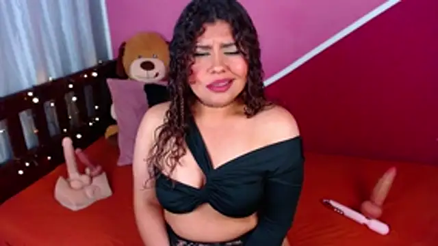 Queenamazon1 online show from 03-30-26, 05:52