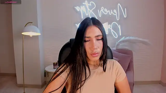 Snapshot of MarieJaneX chatting on 01-11-25, 10:51 MarieJaneX online show from 01-11-25, 10:51