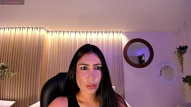 Snapshot of MarieJaneX chatting on 02-07-25, 10:50 MarieJaneX online show from 02-07-25, 10:50