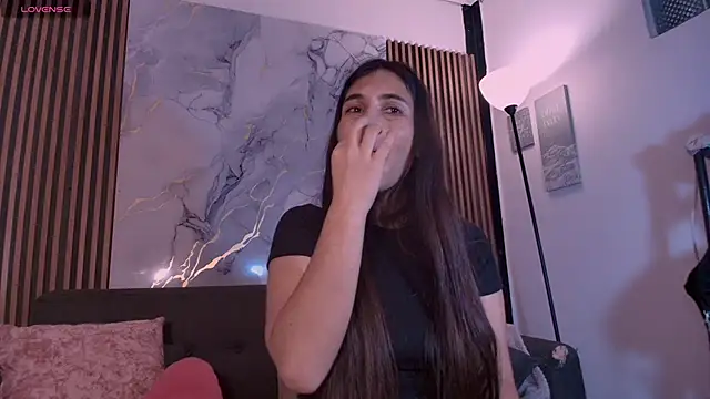 Snapshot of MarieJaneX chatting on 10-19-25, 08:20 MarieJaneX online show from 10-19-25, 08:20