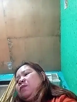 Snapshot of yummyclits4uxxx chatting on 02-11-25, 11:12 yummyclits4uxxx online show from 02-11-25, 11:12