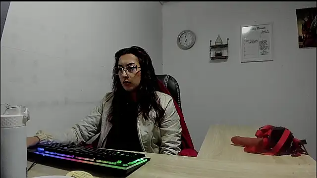 Scarlett Sen online show from 01-29-25, 01:38