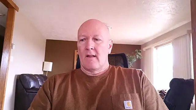 Snapshot of BasicAnt chatting on 02-17-26, 05:41 BasicAnt online show from 02-17-26, 05:41