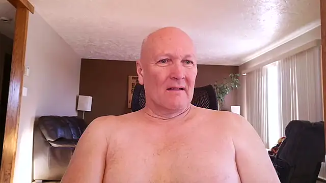 Snapshot of BasicAnt chatting on 02-22-26, 03:32 BasicAnt online show from 02-22-26, 03:32