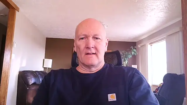 Snapshot of BasicAnt chatting on 02-25-26, 03:54 BasicAnt online show from 02-25-26, 03:54