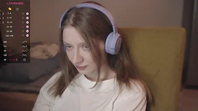 mollytuck online show from 12-19-24, 01:51