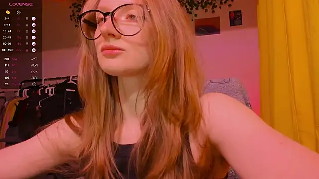 mollytuck online show from 11-30-25, 04:55