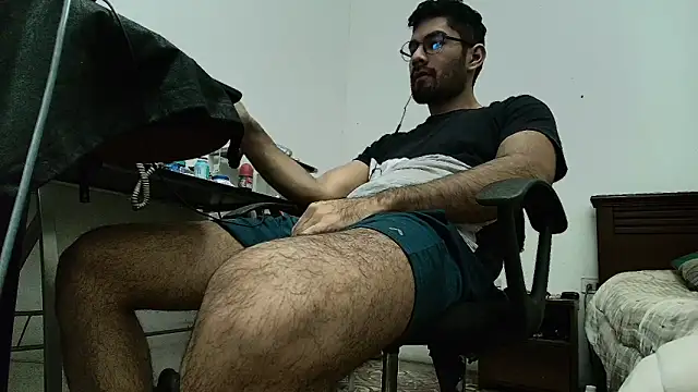 Snapshot of x-sebastian chatting on 04-26-26, 09:34 x-sebastian online show from 04-26-26, 09:34