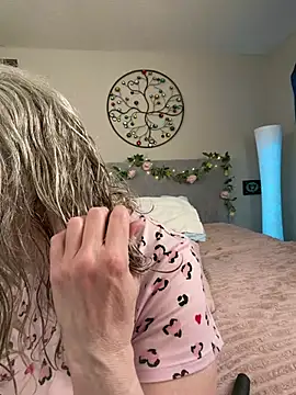 Kaitlyn Winters online show from 02-17-26, 07:16