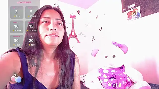 Snapshot of hanna_girl21 chatting on 10-24-25, 07:43 hanna girl21 online show from 10-24-25, 07:43