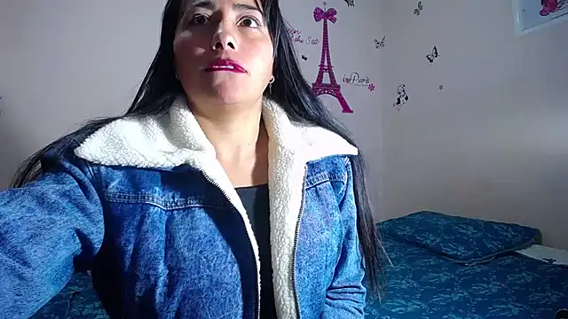 Snapshot of hanna_girl21 chatting on 11-20-25, 10:09 hanna girl21 online show from 11-20-25, 10:09