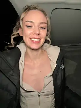 Snapshot of HopeHeaven chatting on 01-06-25, 07:24 HopeHeaven online show from 01-06-25, 07:24