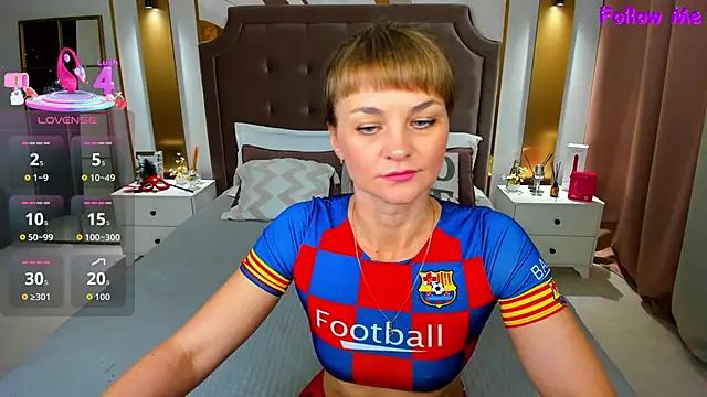 annasimonsj online show from 11-17-25, 01:00