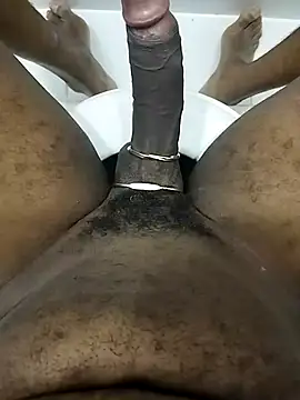 Snapshot of blackjack- chatting on 11-16-25, 02:22 blackjack- online show from 11-16-25, 02:22